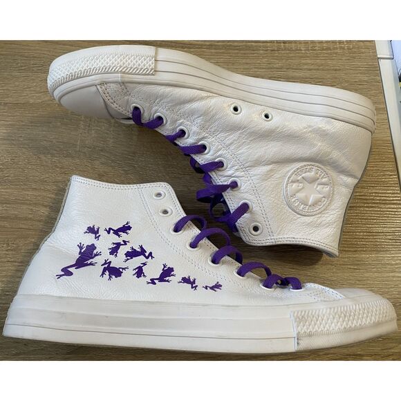 Converse White Leather Men's size 9/ Women's size 11 - purple frog design - Picture 1 of 7